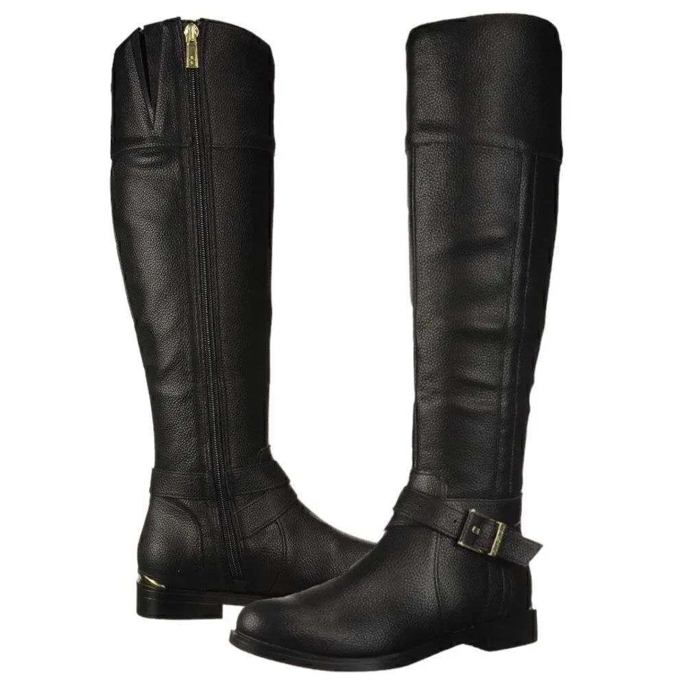 Kenneth Cole Reaction Women’s Wind Riding Boots in the Size 9.5M in Black Color